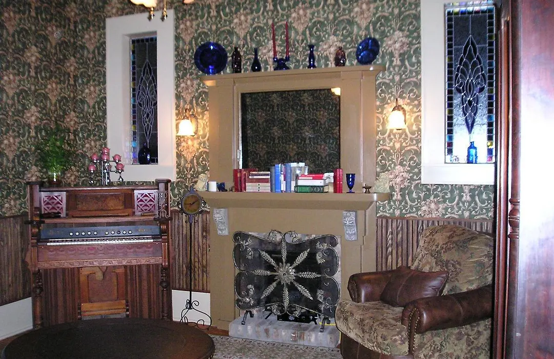 Benefield House Bed & Breakfast-1